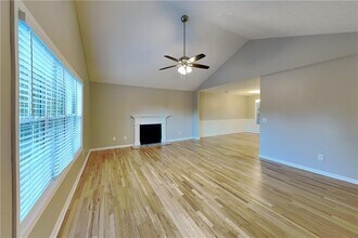 5539 Hopper Dr in Buford, GA - Building Photo - Building Photo