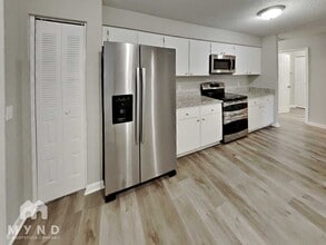 2125 Karen Dr in Lutz, FL - Building Photo - Building Photo