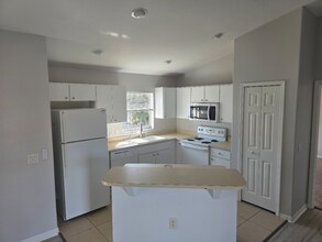 1618 SW 19th St in Cape Coral, FL - Building Photo - Building Photo