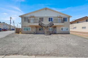 801 N Major Ave in Henderson, NV - Building Photo