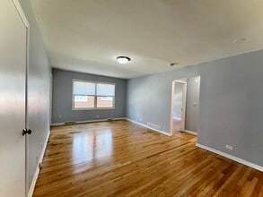 122 N Menard Ave in Chicago, IL - Building Photo - Building Photo