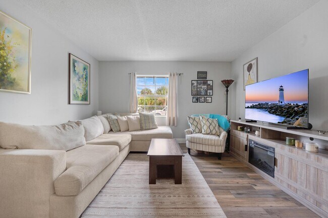 property at 495 SE 8th St