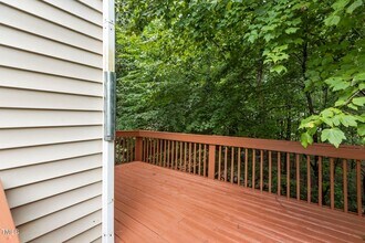 108 Tarlow Ct in Cary, NC - Building Photo - Building Photo