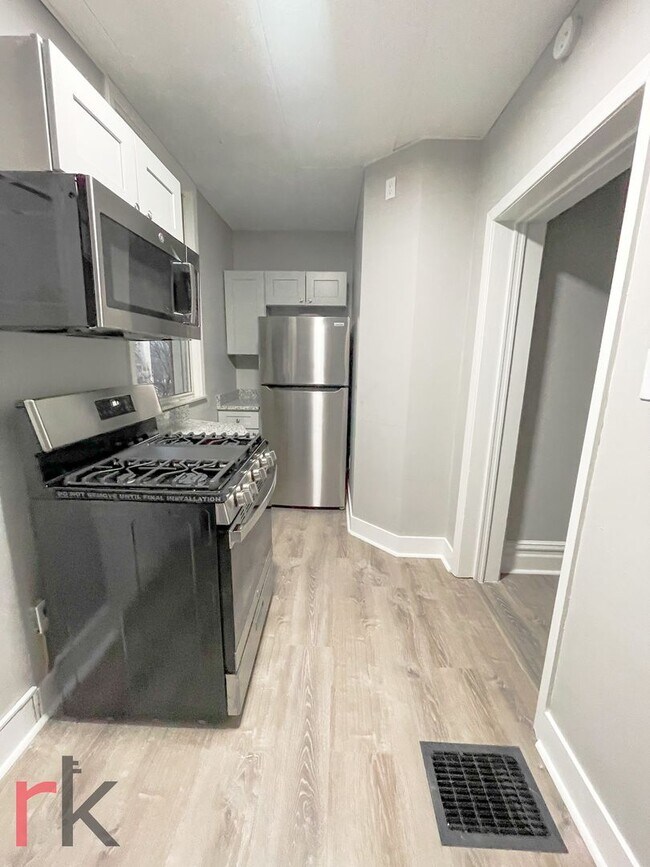 62 N Bryant Ave in Pittsburgh, PA - Building Photo - Building Photo