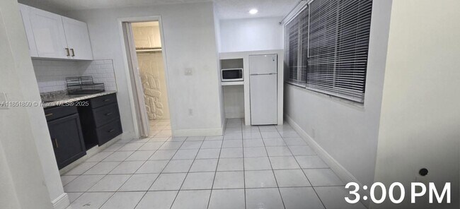 3405 NW 176th Terrace in Miami Gardens, FL - Building Photo - Building Photo