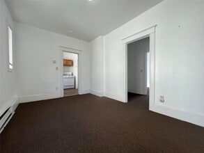 60 Carroll St in Poughkeepsie, NY - Building Photo - Building Photo