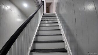 107-16 112th St in Queens, NY - Building Photo