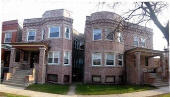 2261 W Leland Ave in Chicago, IL - Building Photo