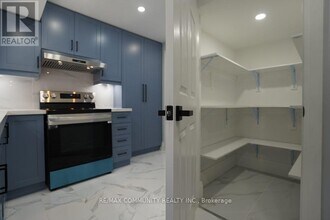 221 Doug Finney St in Oshawa, ON - Building Photo - Building Photo
