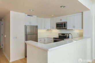 403 Main St in San Francisco, CA - Building Photo - Building Photo