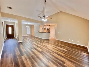 19906 S Plantation Estates Dr in Porter, TX - Building Photo - Building Photo