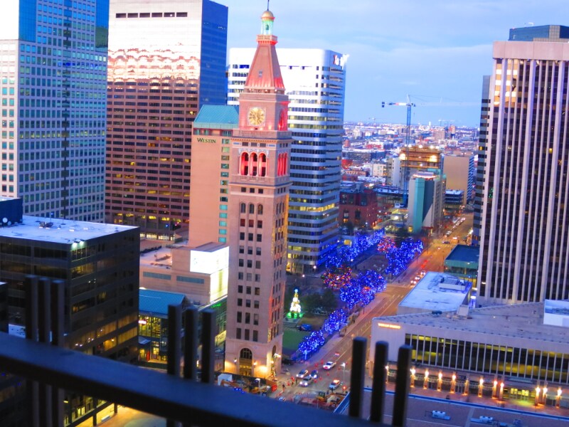 1020 15th St in Denver, CO - Foto de edificio