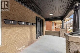 5 Maplewood Ave in Hamilton, ON - Building Photo - Building Photo
