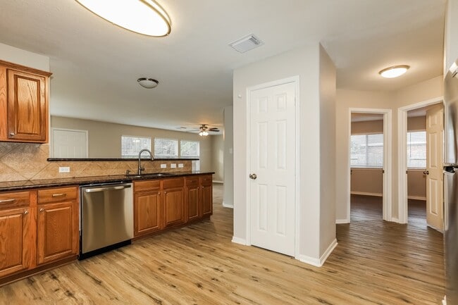 property at 22930 Highland Estates Ct