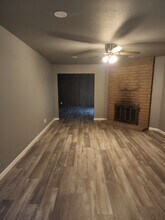 8616-8618 La Riviera Dr in Sacramento, CA - Building Photo - Building Photo