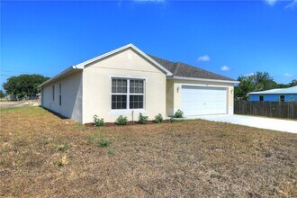 8415 99th Ct, Unit 506 in Vero Beach, FL - Building Photo - Building Photo