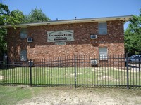 Evangeline Place Apartments in Baton Rouge, LA - Building Photo - Building Photo