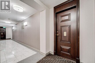 22 Olive Ave in Toronto, ON - Building Photo - Building Photo