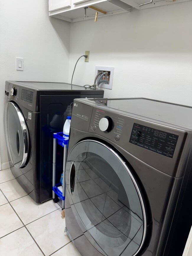 684 Starstone Dr in Lake Mary, FL - Building Photo - Building Photo