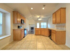 3216 Chesington Dr in Fort Worth, TX - Building Photo - Building Photo