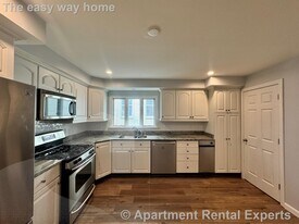 136 Sharon St in Medford, MA - Building Photo