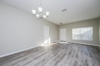 405 Acacia Tree Way in Kissimmee, FL - Building Photo - Building Photo