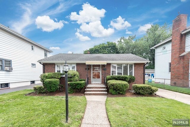 property at 21 Wickers St