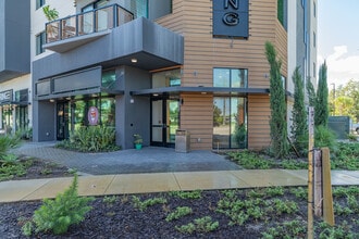 Koosh Living at Griffin in Dania Beach, FL - Foto de edificio - Building Photo