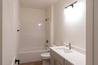 7979 W 2nd St in Rathdrum, ID - Building Photo - Building Photo