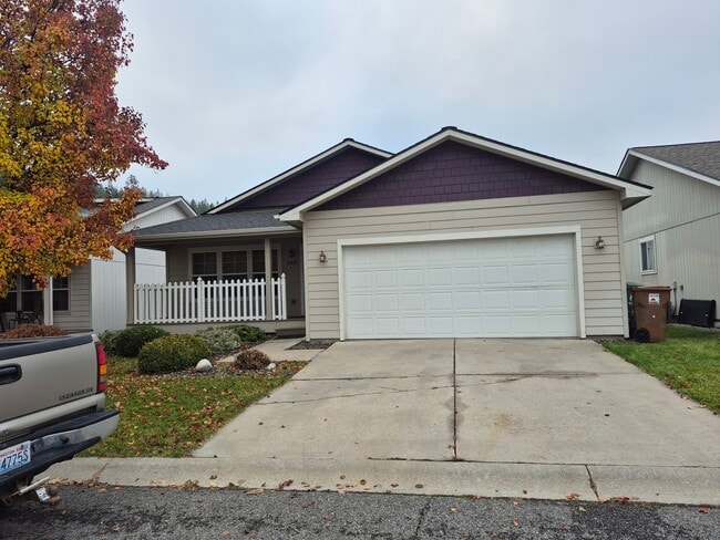 property at 4418 E Vantage Ln