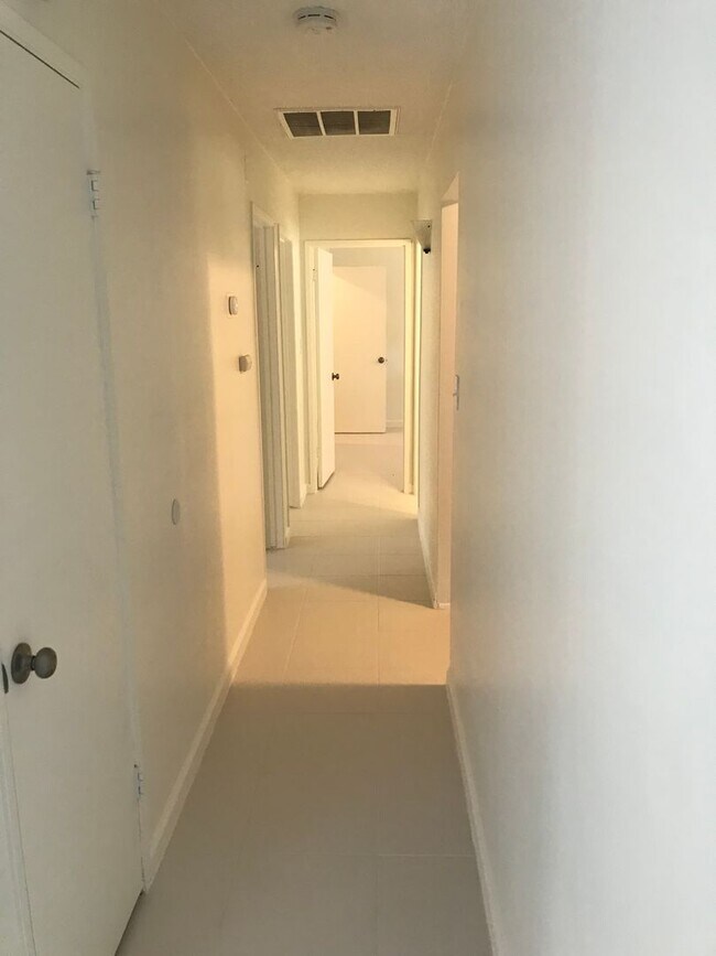 3312 Cardamon Dr in Bakersfield, CA - Building Photo - Building Photo