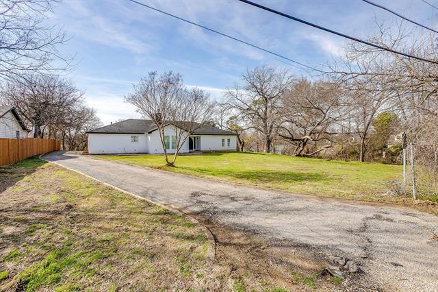 202 S Cummings Dr in Alvarado, TX - Building Photo - Building Photo