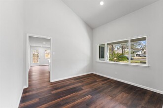 2 Dewthread Ct in Spring, TX - Building Photo - Building Photo