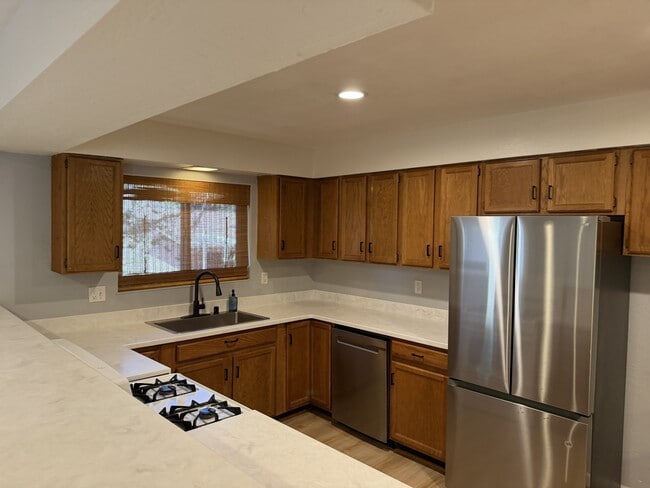 3204 Apple St in South Lake Tahoe, CA - Building Photo - Building Photo
