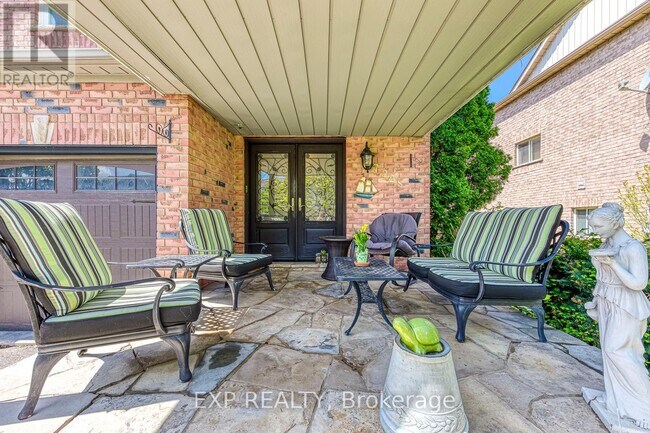 7228 Pallett Ct in Mississauga, ON - Building Photo - Building Photo