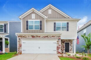 101 Fennec Dr in Fountain Inn, SC - Building Photo