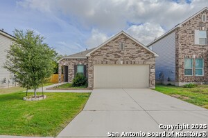 6431 Nolina Pass in San Antonio, TX - Building Photo