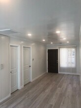 1014 Thompson Ave, Unit 1 in Glendale, CA - Building Photo - Building Photo