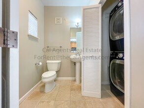 909 Adams St in Albany, CA - Building Photo - Building Photo