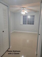 1400 Crestwood Ct S in Royal Palm Beach, FL - Foto de edificio - Building Photo