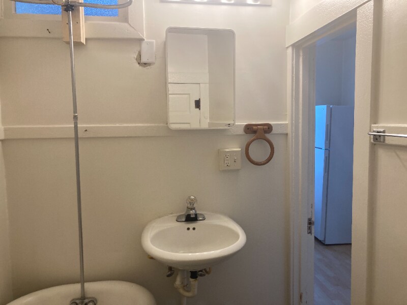 324 6th Ave SW in Valley City, ND - Building Photo