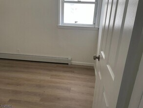 345 Sussex St in Paterson, NJ - Building Photo - Building Photo