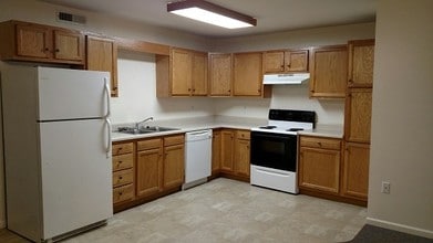 Larkin Apartments in Loogootee, IN - Building Photo - Interior Photo