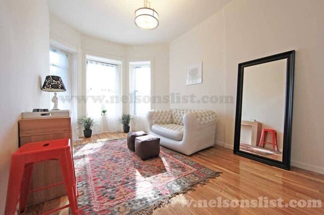 property at 633 10th St