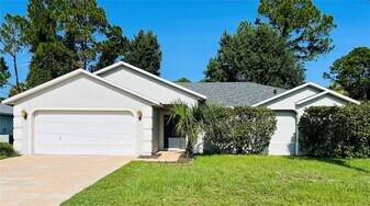 32 Porter Ln in Palm Coast, FL - Building Photo