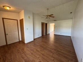 1073 Fairlane Ct in Franklin, IN - Building Photo - Building Photo