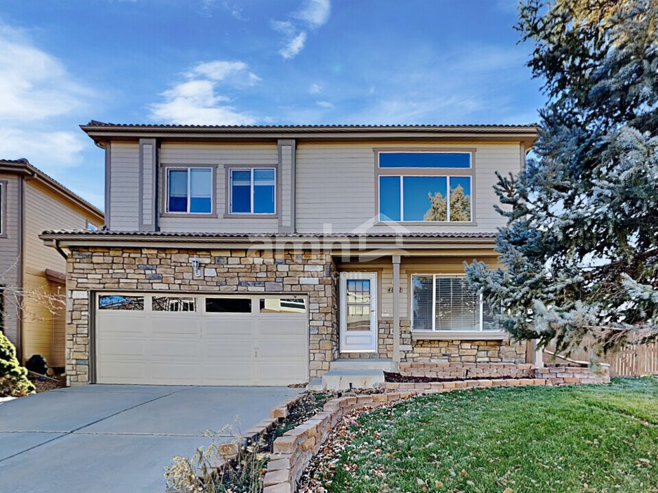4892 Waldenwood Dr in Littleton, CO - Building Photo