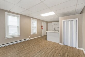 137-139 Main St in Freemansburg, PA - Building Photo - Building Photo