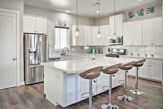 6403 Bowling Green St in Houston, TX - Building Photo - Building Photo