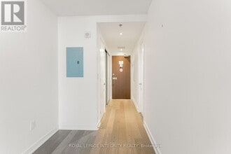 199 Slater St. in Ottawa, ON - Building Photo - Building Photo